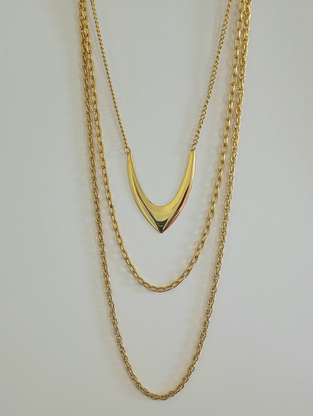 Vintage Designer Gold Tone Spear Pendant Multi Chain Necklace 3 Chain Necklace
